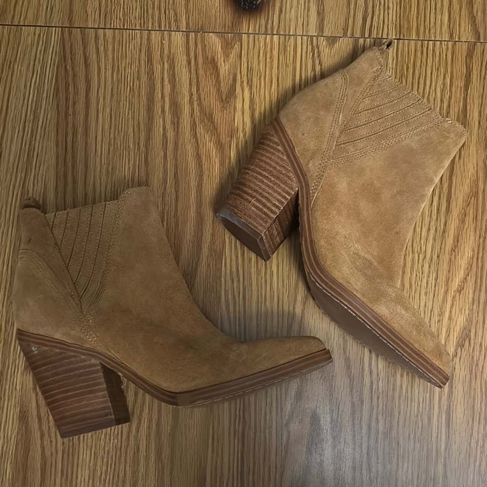 Marc Fisher // Tan Suede Pointed Toe Western Leather Ankle Pull-On Bootie NWOT